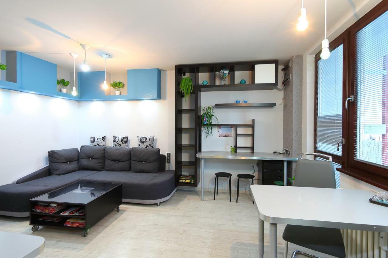 Apartman 77 Лоучна-над-Десноу Экстерьер фото